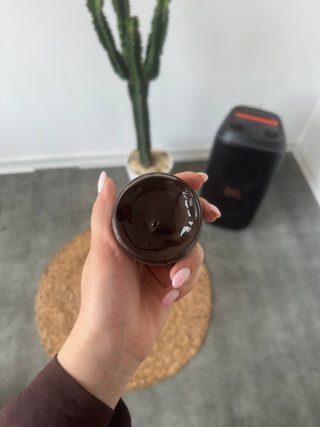احیا و مراقبت‌کننده چرم قهوه‌ای